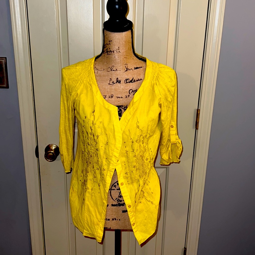 willi smith size large yellow top
